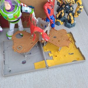 Dragon Playset with Action Figures